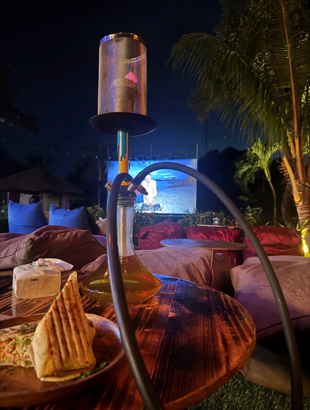 Chill ZONE Movie & Lounge